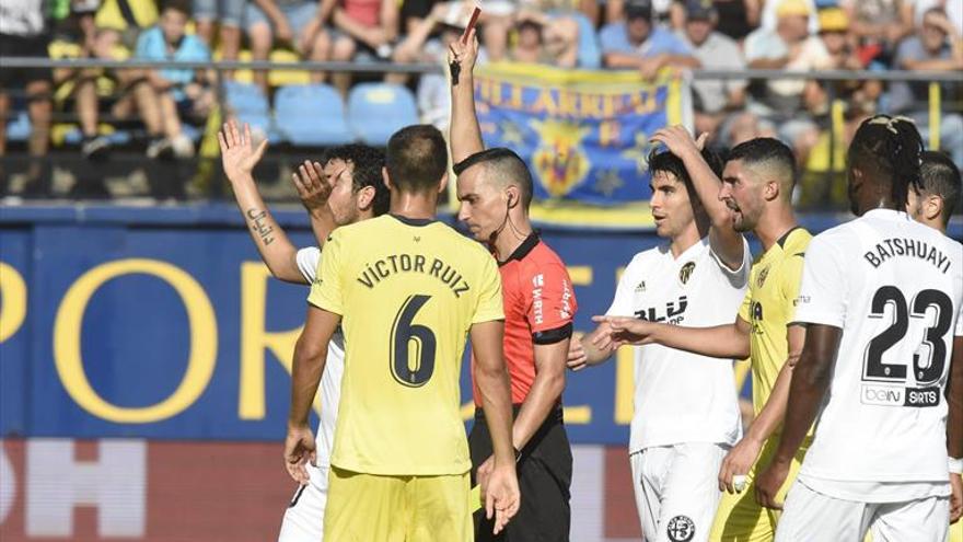 Uría estalla por la roja a Parejo