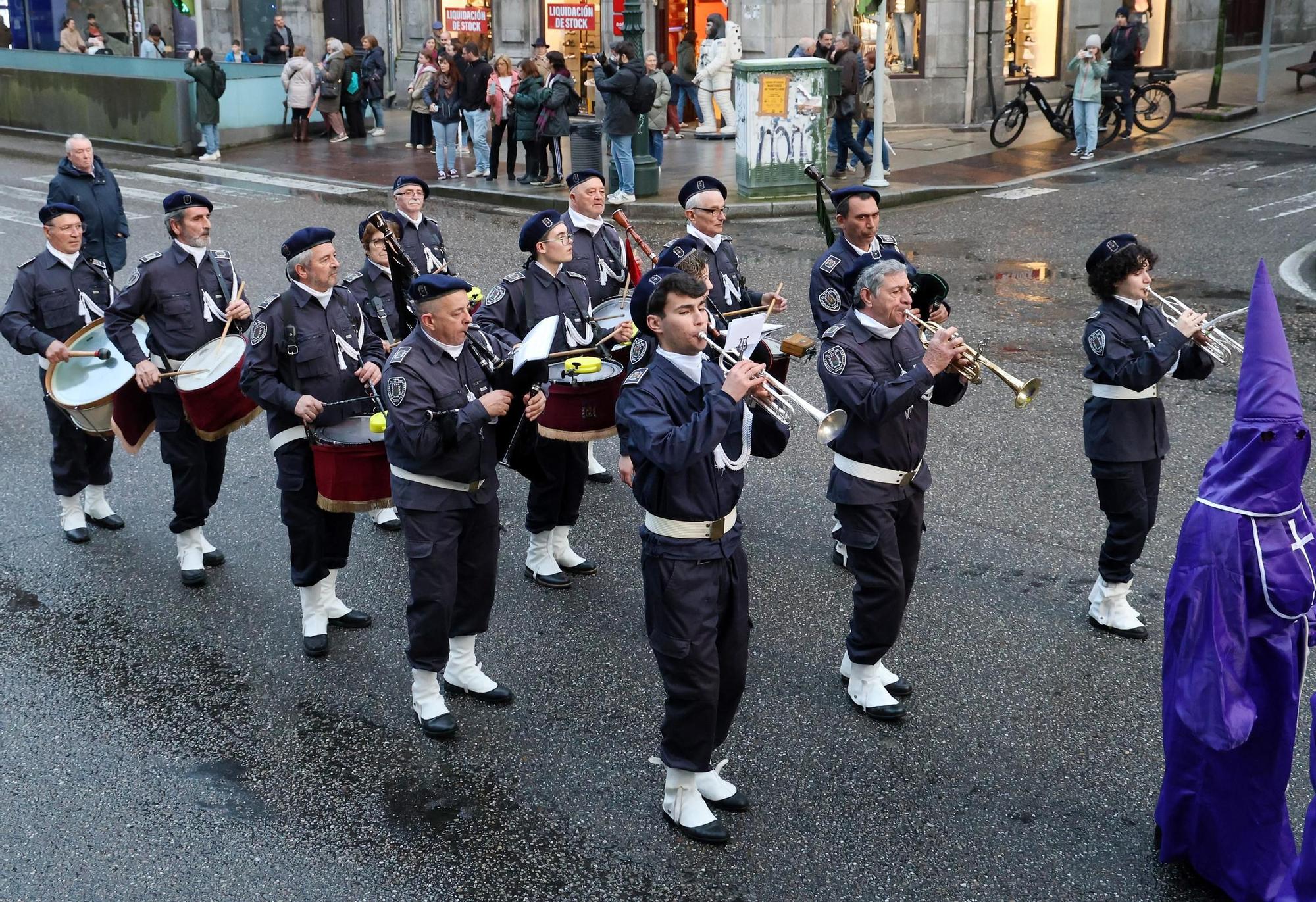 Comitiva fúnebre y premios del desfile finalizan el Carnaval en Vigo