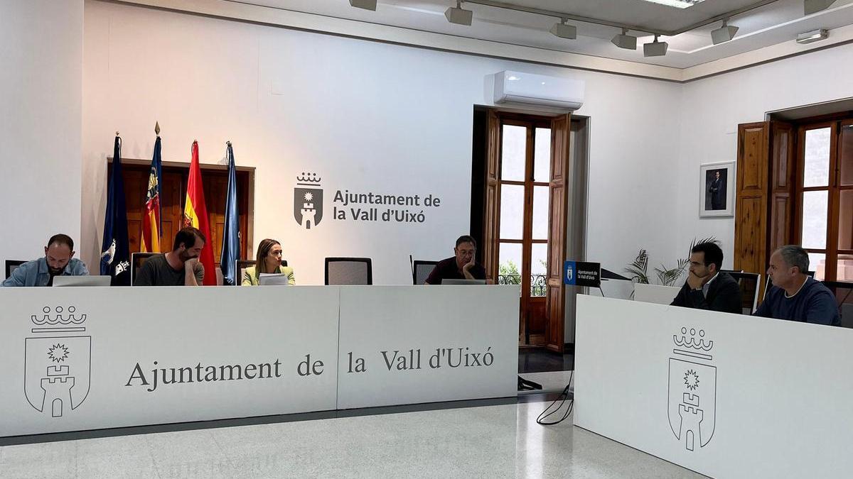 Foto de la junta de portavoces en la Vall d'Uixó.