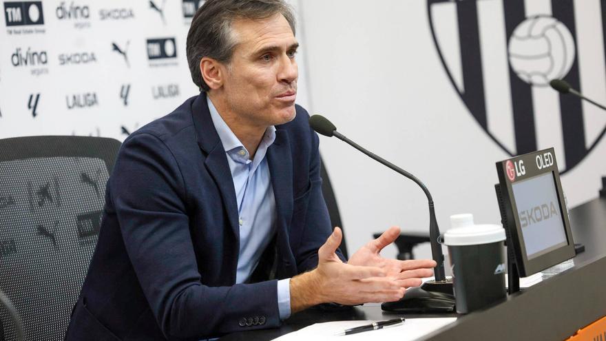 Corona: &quot;Me critican fichajes y luego dicen que no pinto nada&quot;