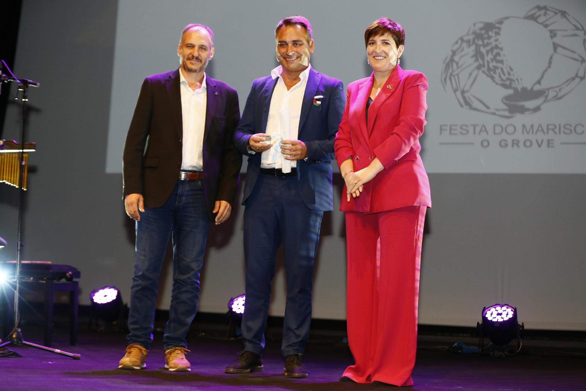 Así es un viernes 13 en la Festa do Marisco de O Grove.