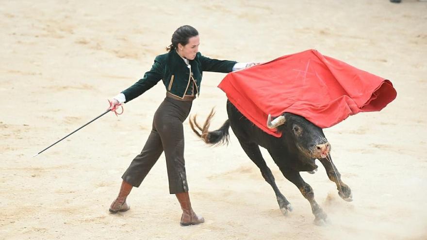 Una torera al corre de bou de Cardona