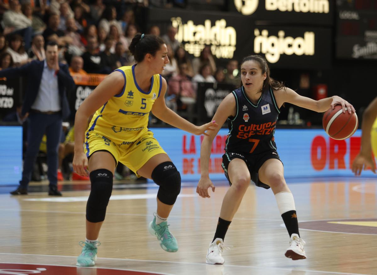 Ángela Salvadores, en el anterior partido de LF Endesa contra el Spar Gran Canaria