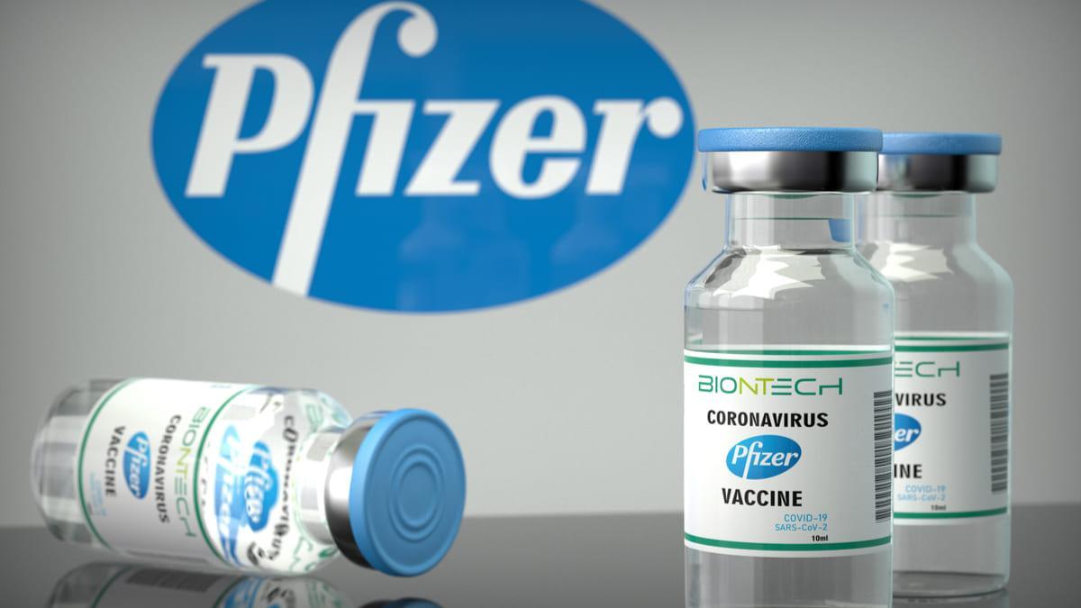 La tercera dosis de Pfizer duplica hasta diez veces la inmunidad contra la Covid-19