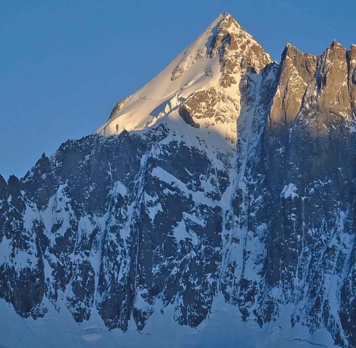 El Mont Dolent, que cierra la cuenca de Argentiere.