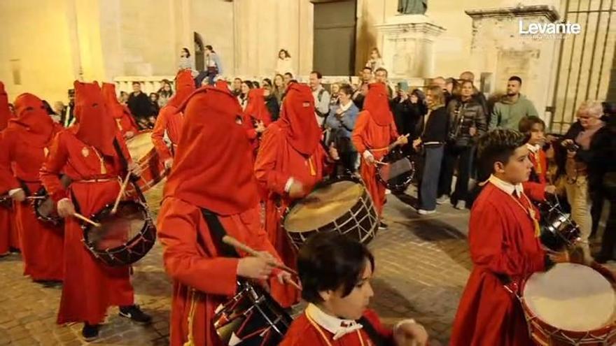 Así ha retumbado la tamborada de Semana Santa en Xàtiva