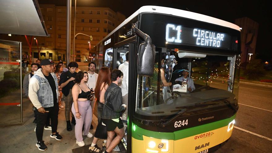 Vitrasa duplica los viajeros del bus nocturno después del primer mes de servicio