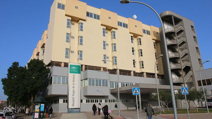 Una imagen exterior del Hospital Clínico de Málaga.