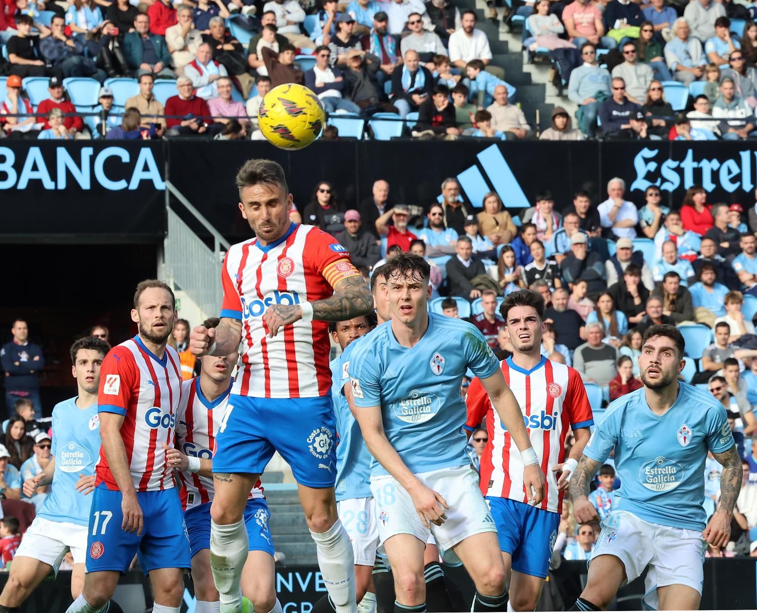 De la fiesta inicial a la decepción: las mejores imágenes del Celta-Girona