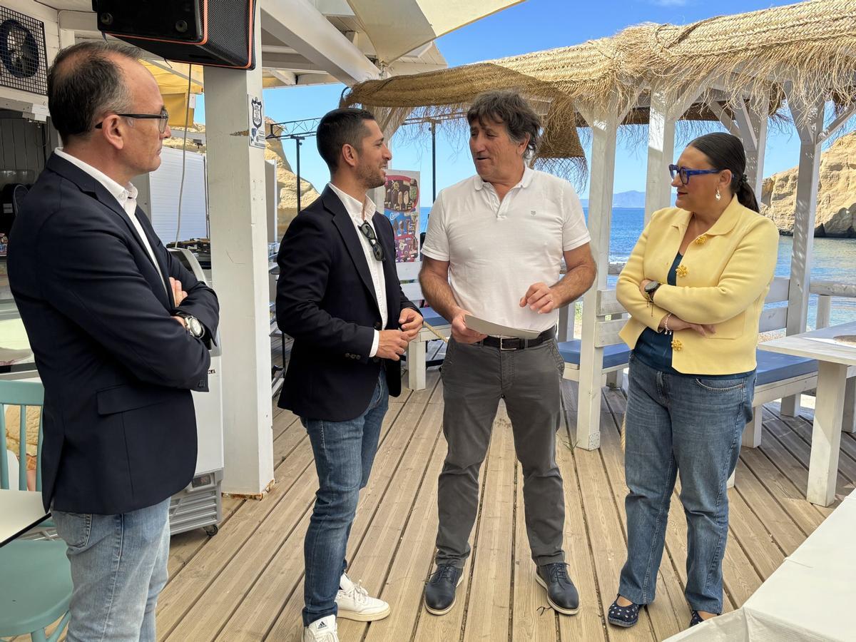 El Centro de Interpretación Las Cuatro Calas acoge la presentación de las X Jornadas Gastronómicas de la Gamba Roja.