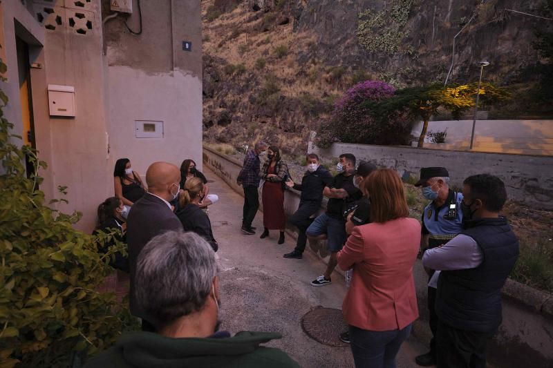 Desalojo de siete familias en la calle Ermita de La Candelaria, en Salud Bajo