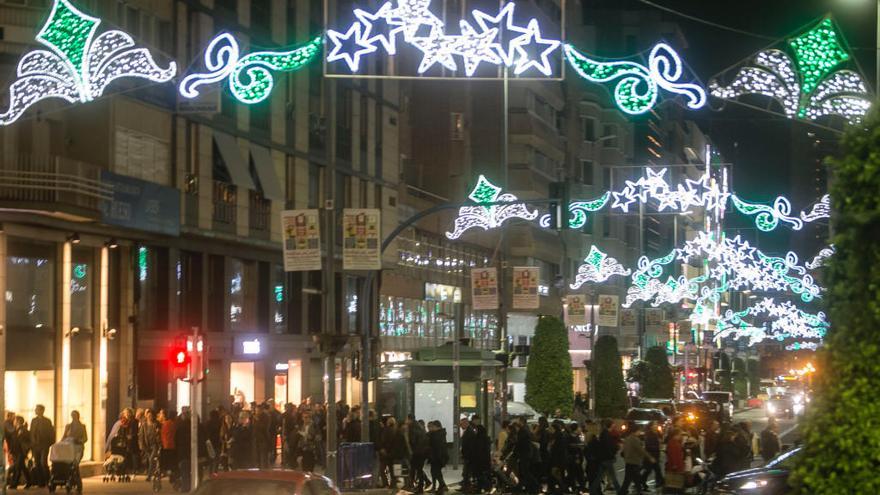 Luces de Navidad en la avenida Maisonnave en 2016