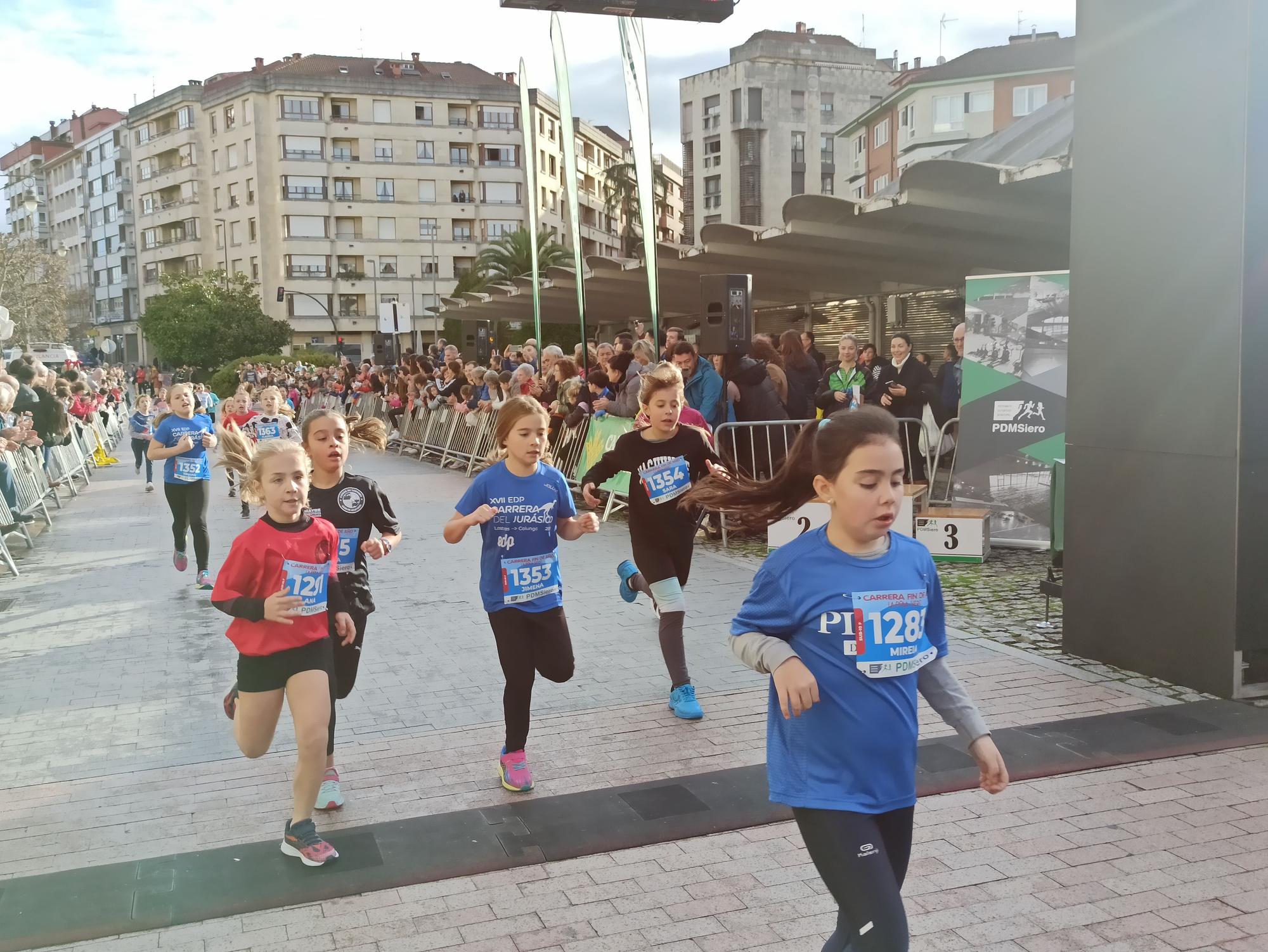 Casi 1.500 participantes disputan la carrera de Fin de Año de Pola de Siero