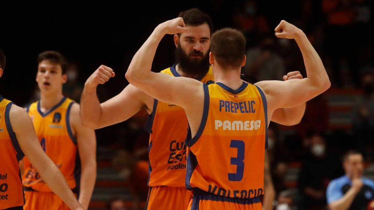 Dubljevic y Prepelic celebran la victoria ante el Reyer Venezia