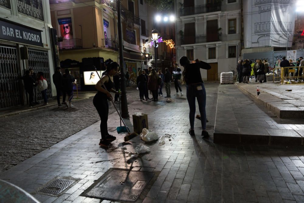 Primera gran noche de verbenas en València