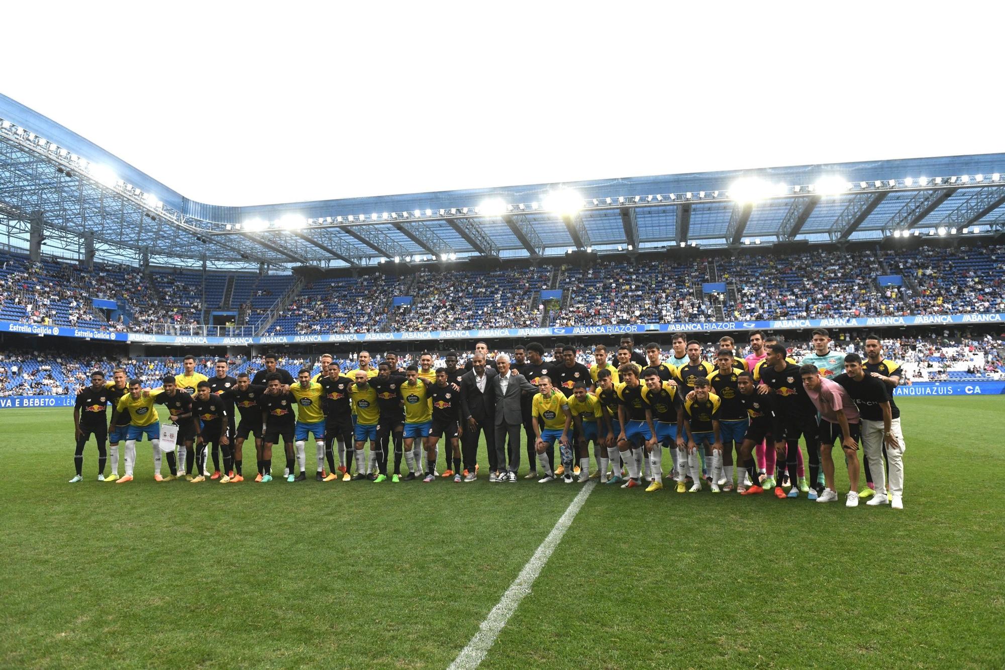 Homenaje a Mauro Silva y Bebeto en Riazor