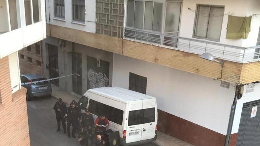 Una persona se atrinchera en una vivienda de Cáceres y la policía consigue que abandone la casa