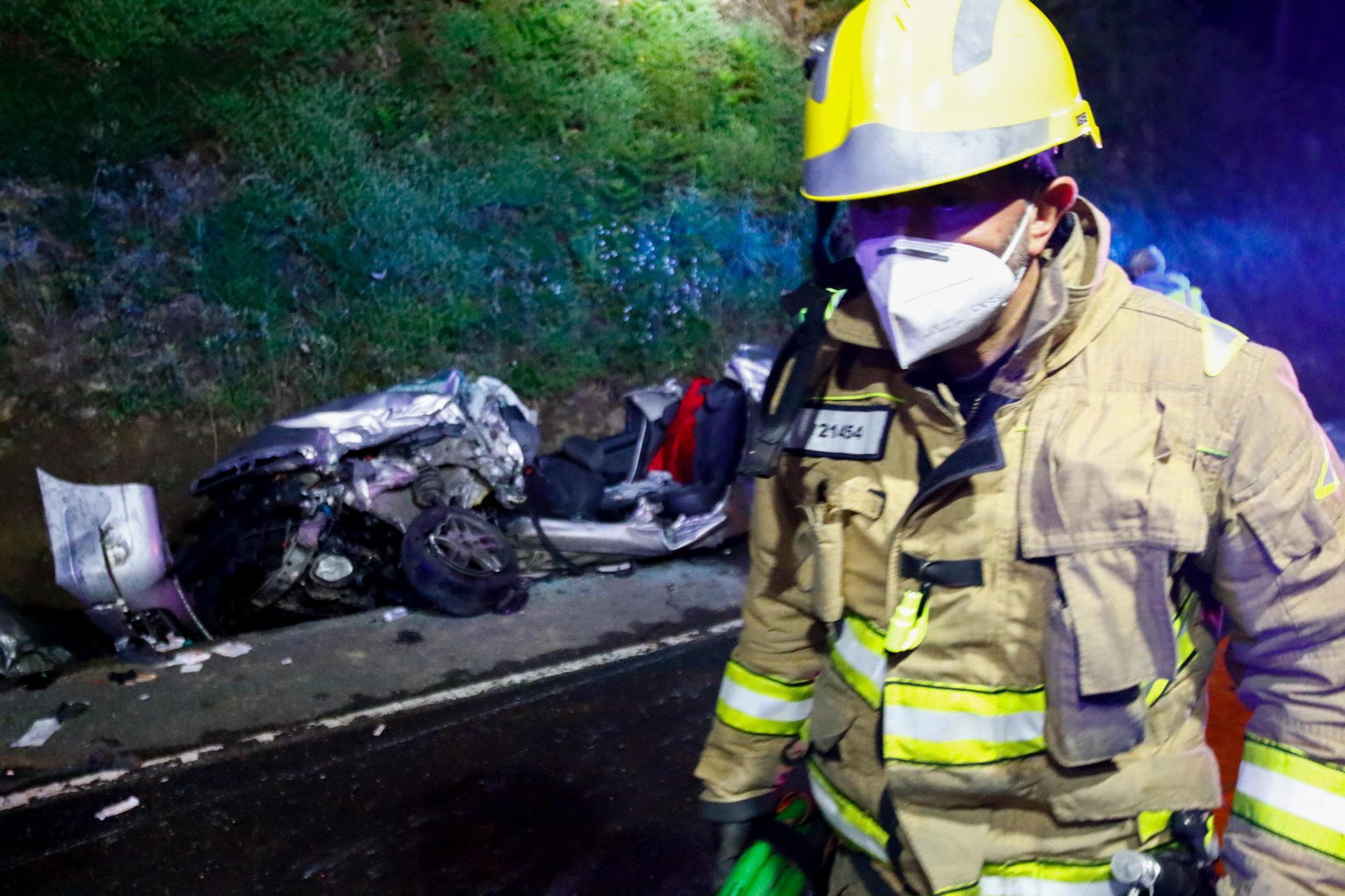 Las imágenes de la tragedia en Caldas | Tres muertos en un accidente de tráfico