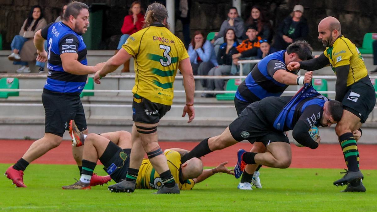 Los vilagarcianos están atravesando un momento dulce de juego y triunfos.