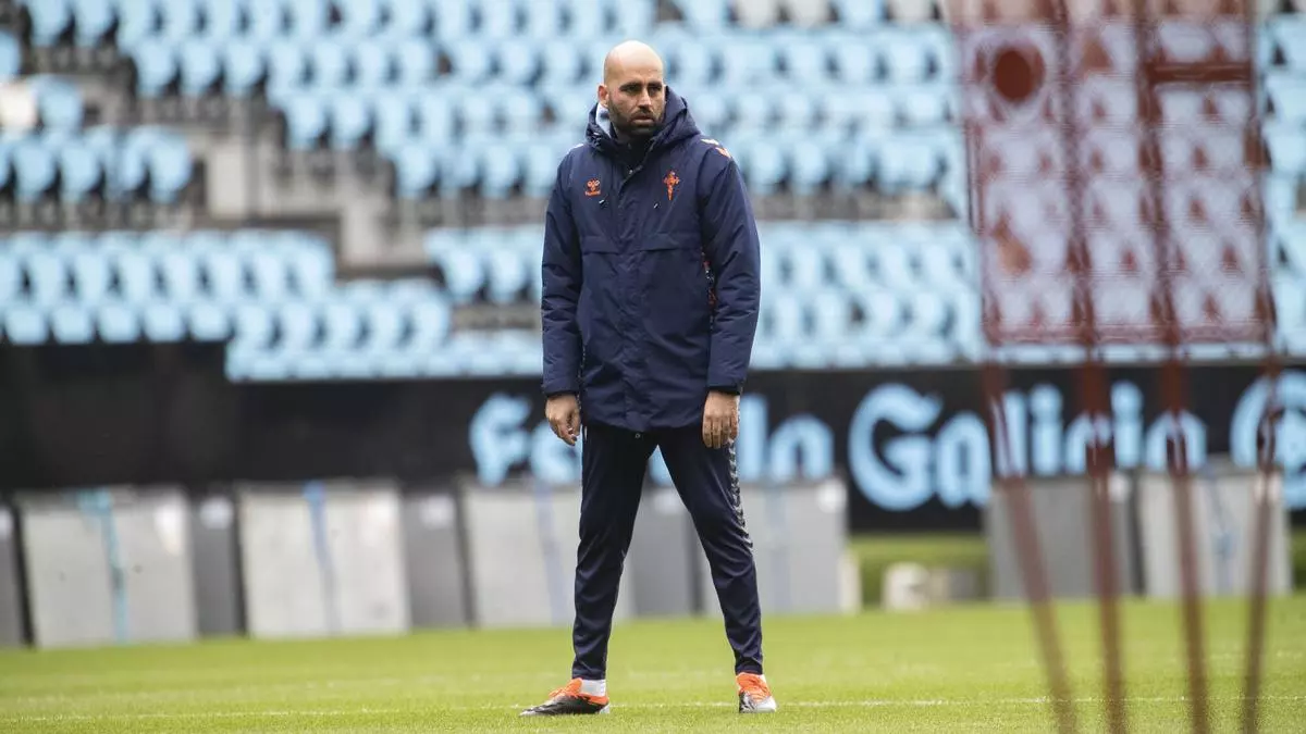 Giráldez: "Si el Barcelona no es el mejor equipo del mundo, estará entre los dos o tres"