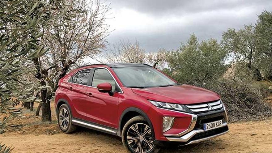 Mitsubishi Eclipse Cross, estilo coupé