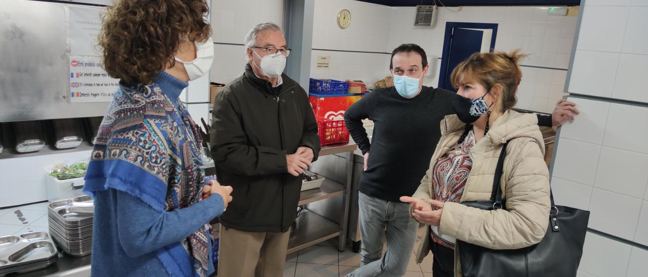 La concejala de Bienestar Social, Dependencia e Infancia, Mary Carmen Ribera, en una visita a las instalaciones.