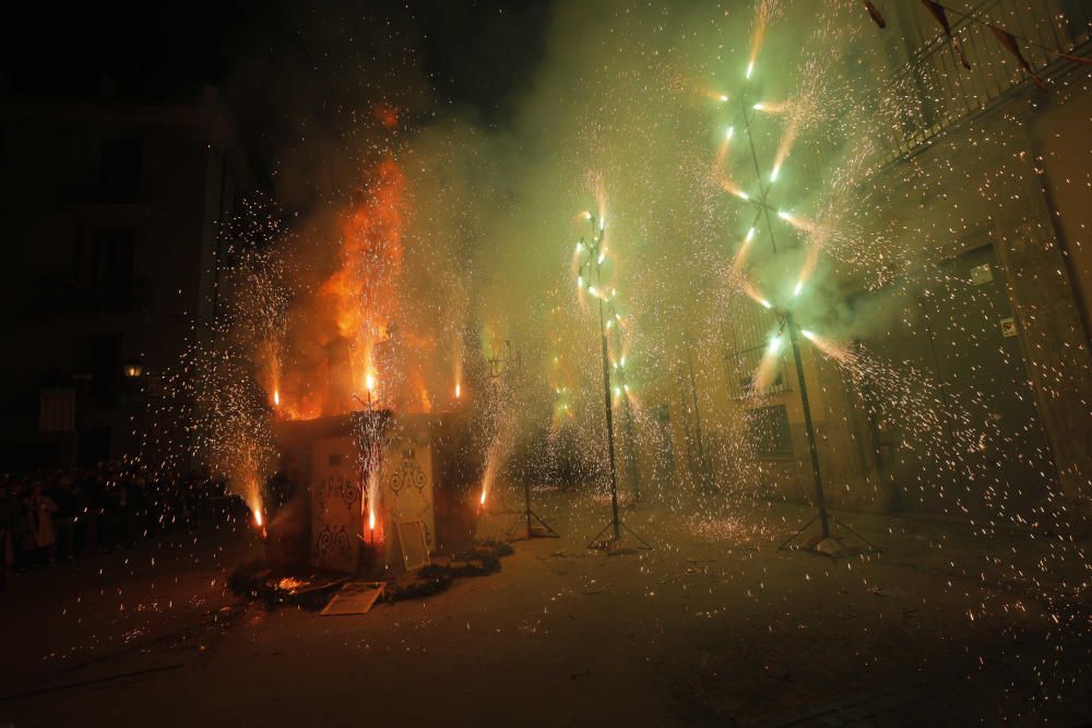 Cremà de la falla decimonónica de la Unesco