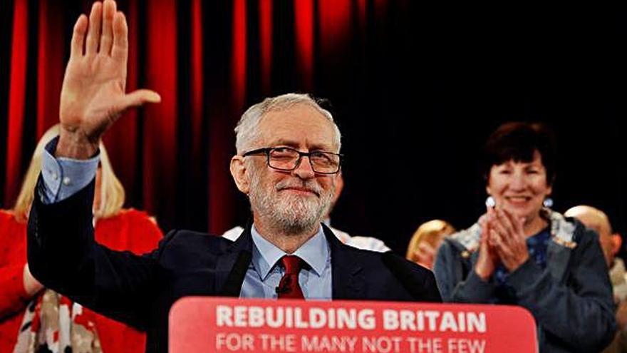 Jeremy Corbyn va demanar a May que «estudiï seriosament propostes per al futur».