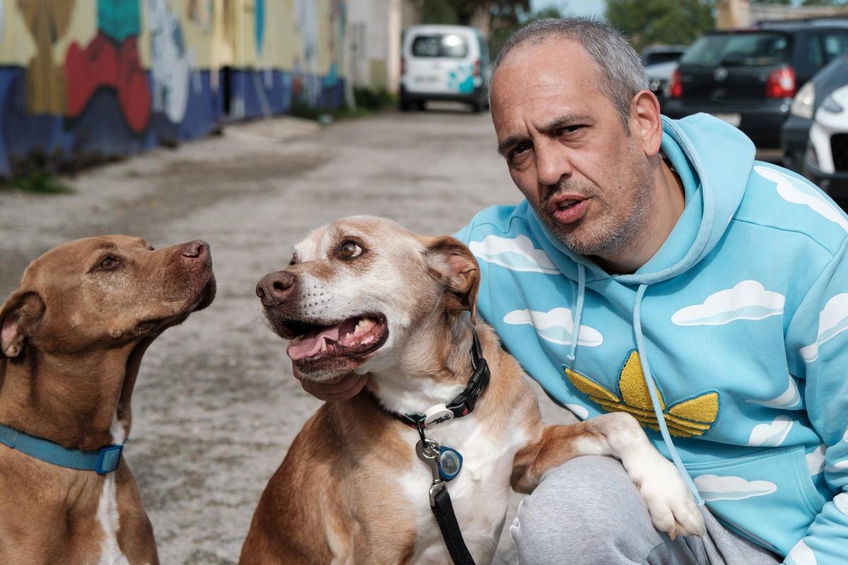 Mariano Meilán junto a Rex y Estrella en Sa Coma