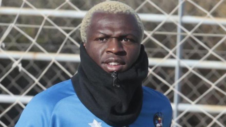 Koné, en un entrenamiento en Buñol