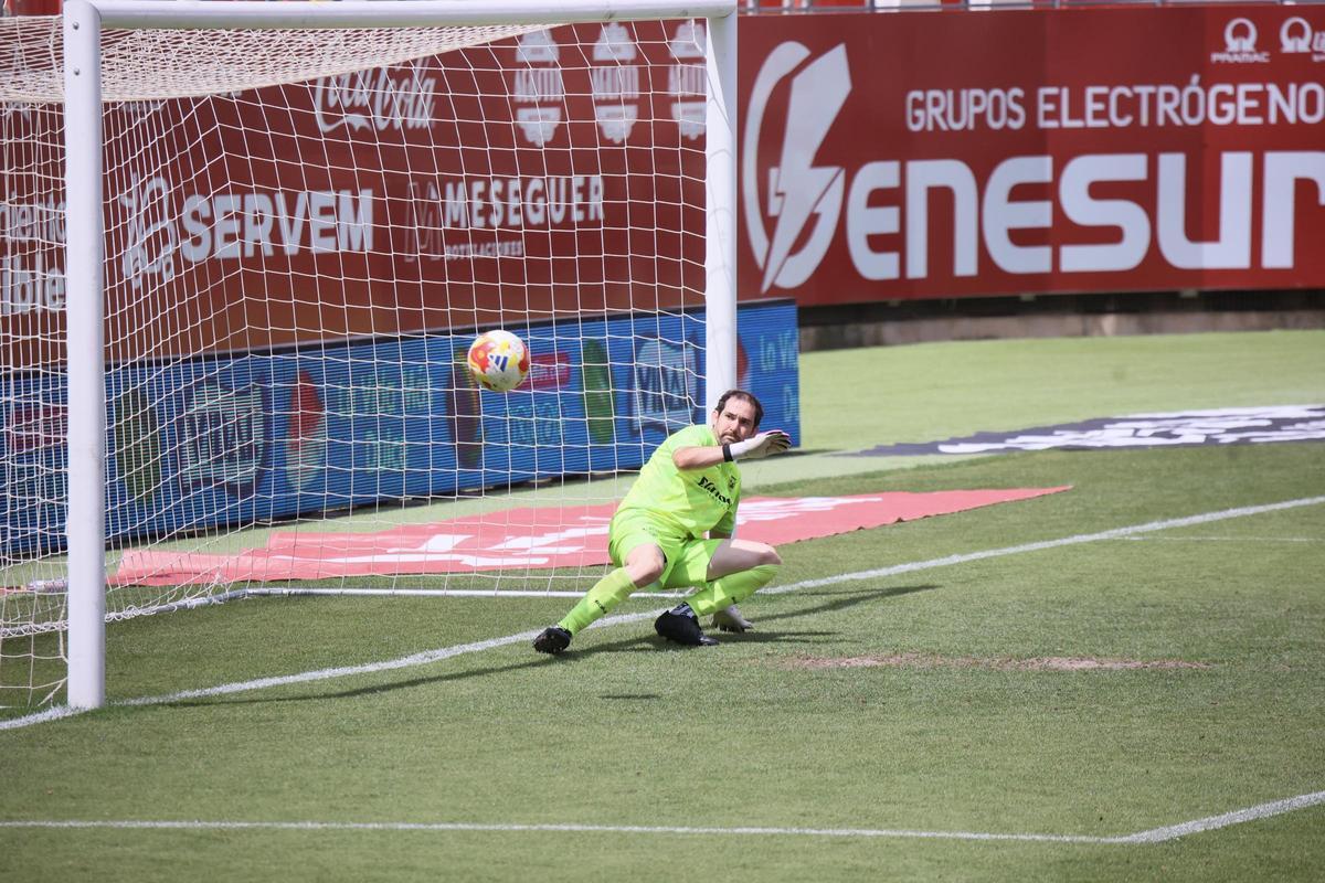 Las mejores imágenes del partido entre el Real Murcia Imperial y el Olímpico de Totana