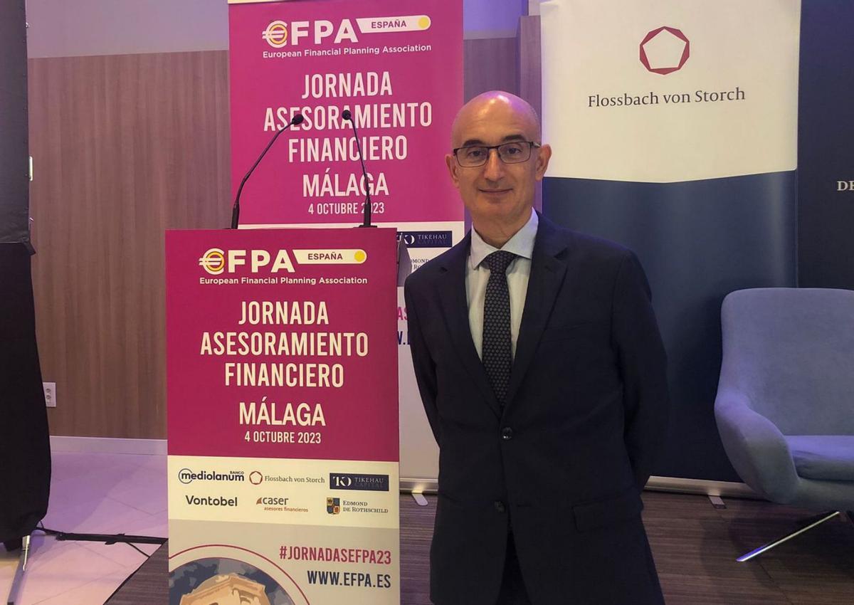 El delegado de EFPA en Andalucía Oriental, José Antonio Pérez Muriel, en la jornada celebrada. | L. O.
