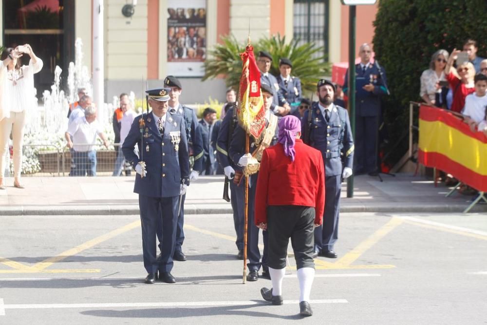 Los murcianos se vuelcan con la bandera