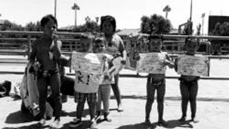 Las piscinas municipales acogen cursos de verano