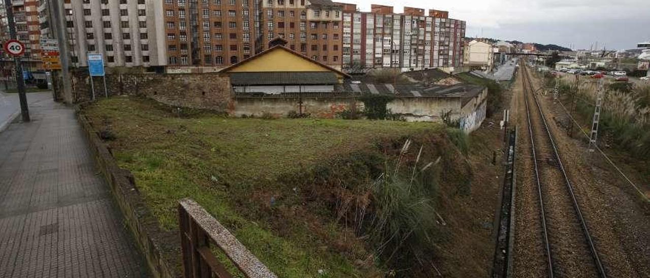 Las vías del tren desde la zona del antiguo matadero.