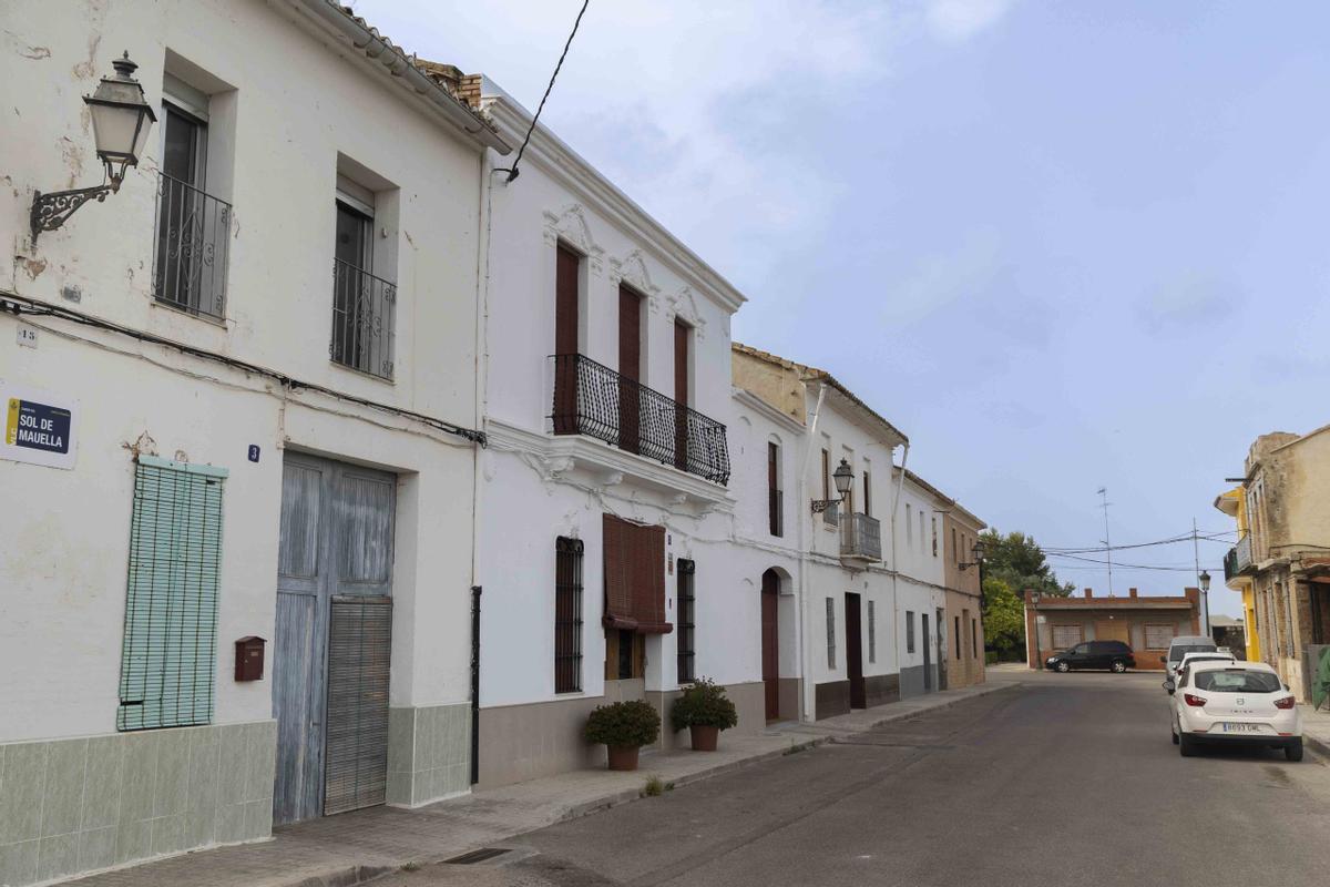 Mauella, 60 habitantes, 1.069 km²