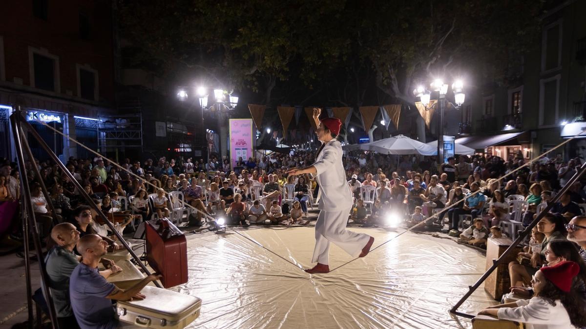 Espectáculo al aire libre en Gandia