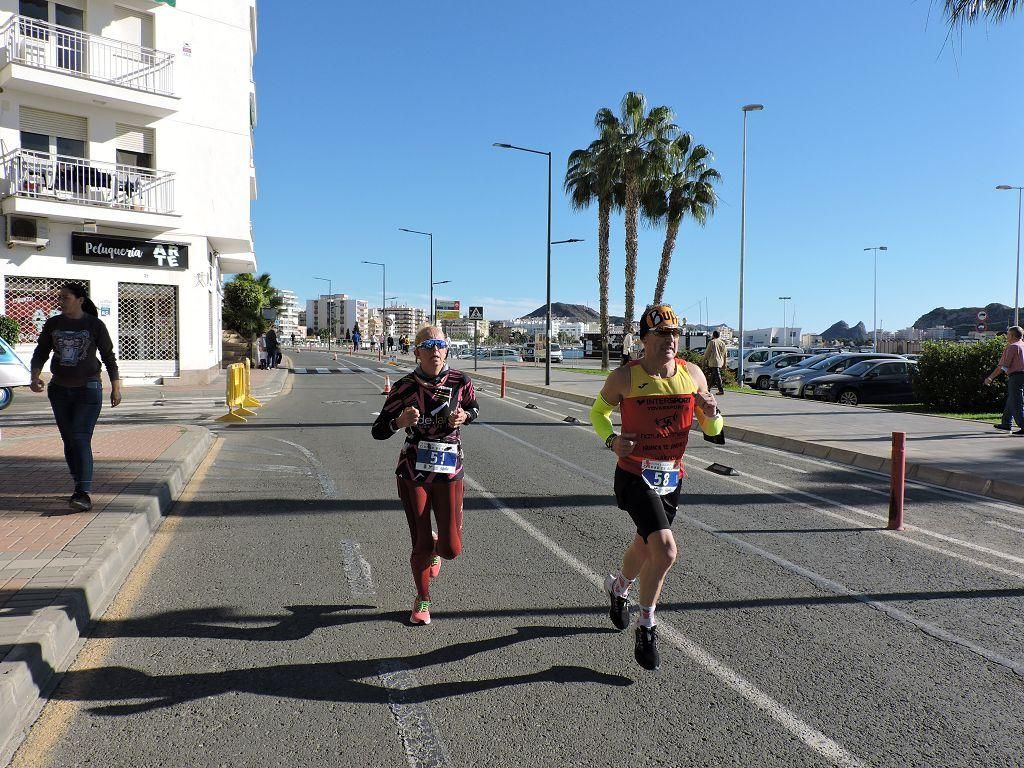 Estos todas las imágenes de la Media Maratón de Águilas