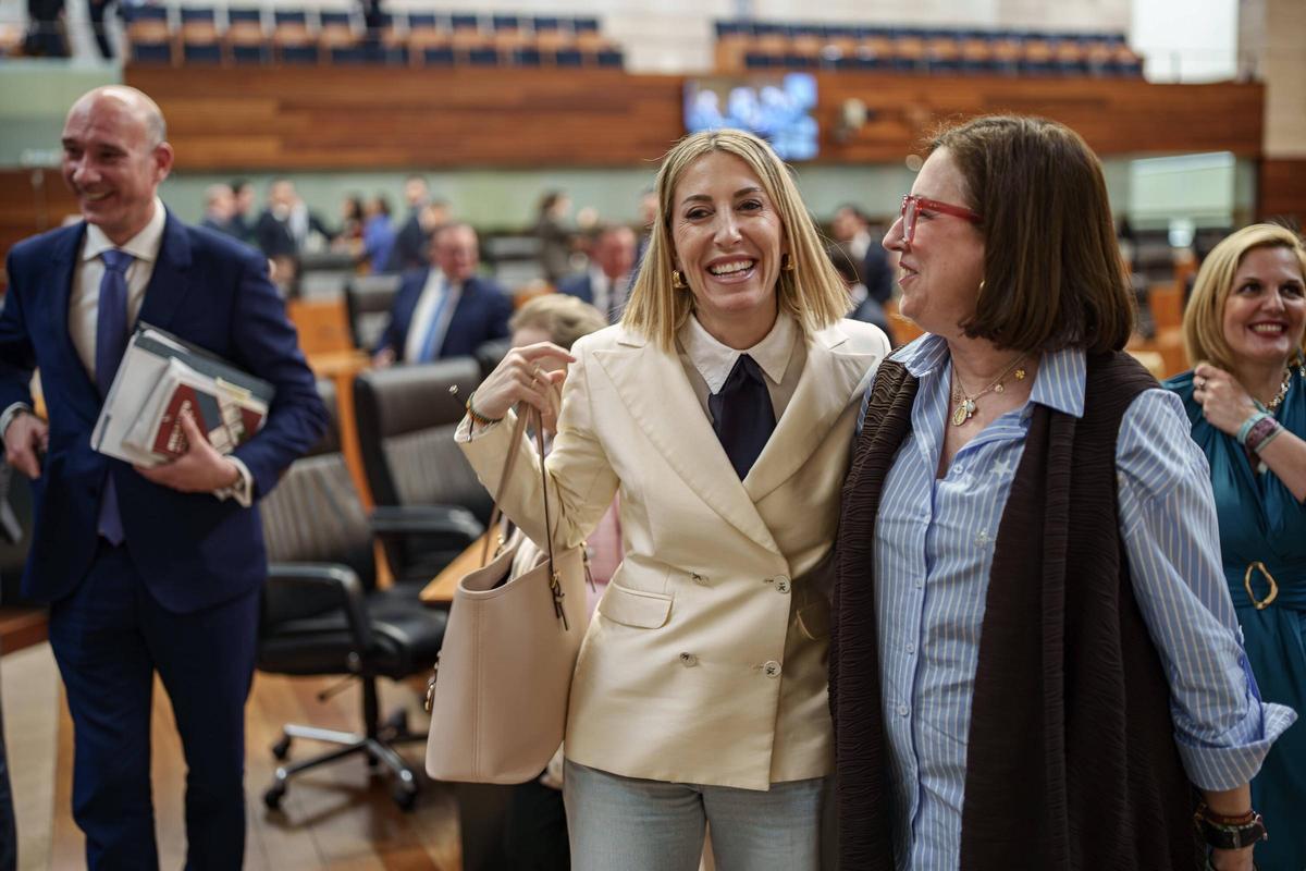 Galería | Segunda sesión del debate de investidura a María Guardiola