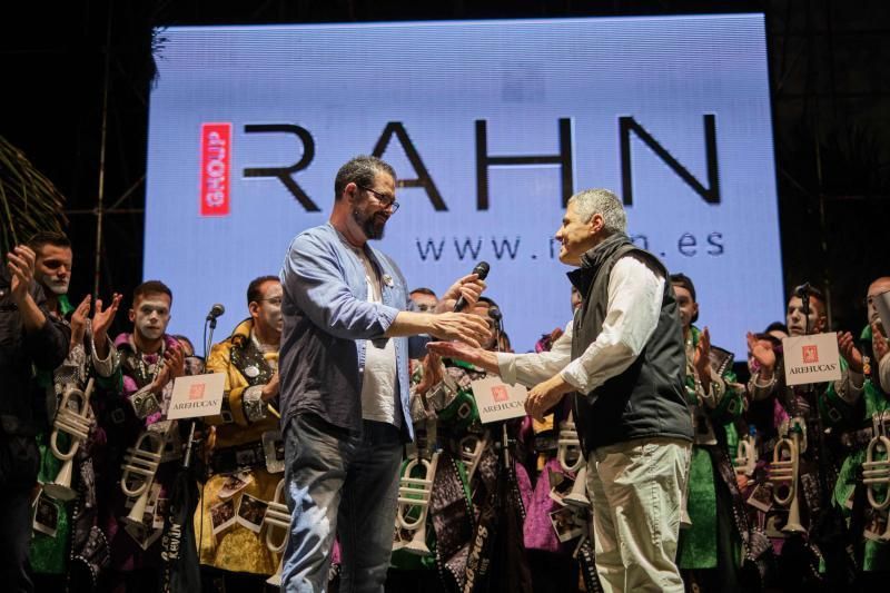 Entrega del Premio Criticón de Honor a Toño Ramírez, en medio de las actuaciones de Carnaval.  | 28/02/2020 | Fotógrafo: Andrés Gutiérrez Taberne