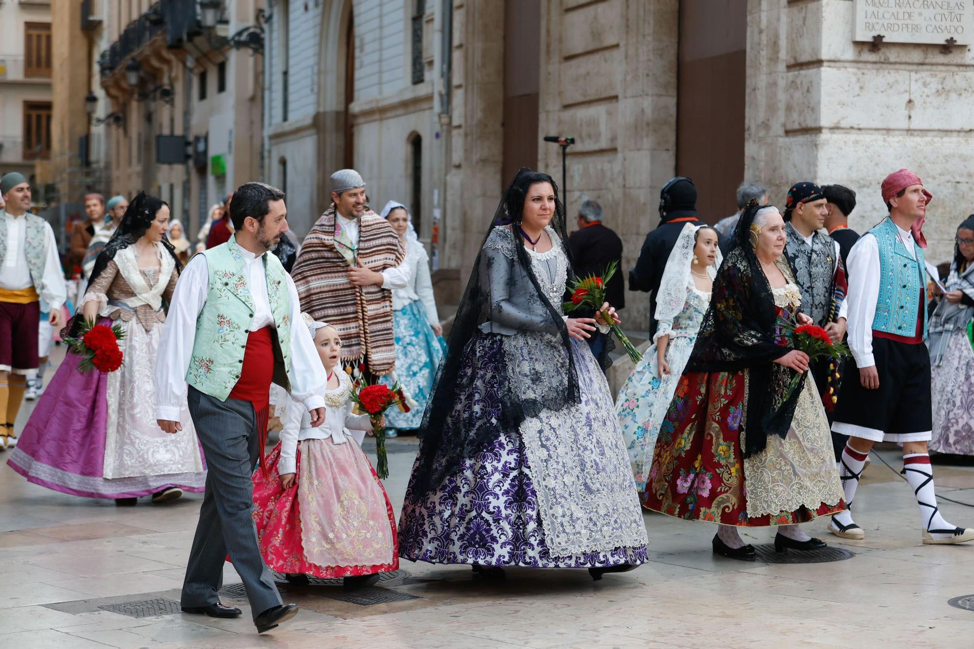 Búscate en el primer día de la Ofrenda en la calle San Vicente entre las 18:00 y las 19:00