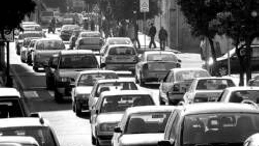 La federación vecinal presenta sus ideas para mejorar el tráfico