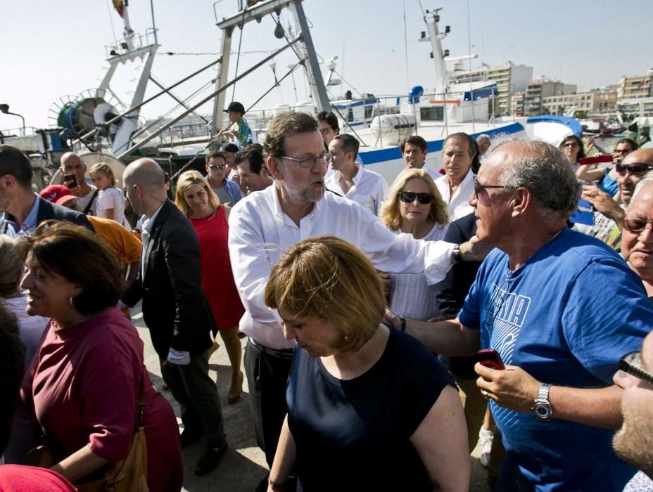 El candidato del PP a la Presidencia del Gobierno visita la Lonja del Pescado