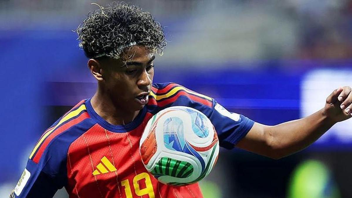 FÚTBOL | Alineaciones confirmadas en el España