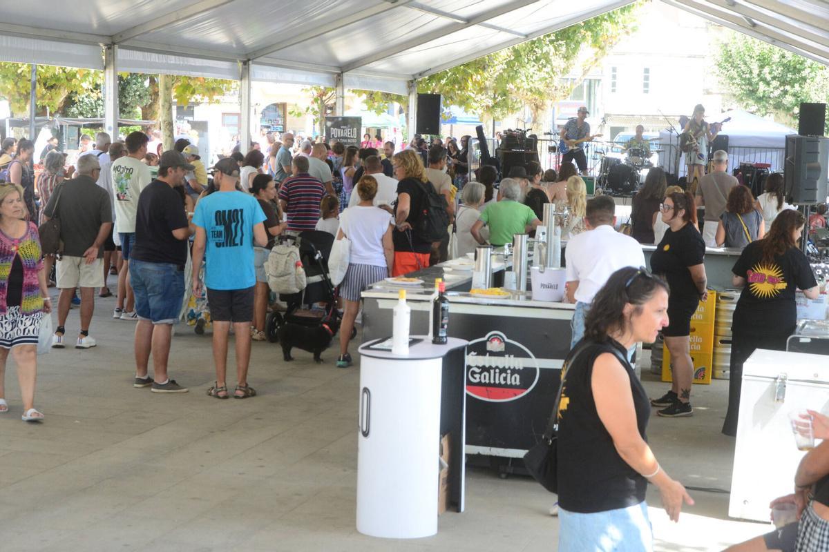 Música, artesanía y gastronomía inundan Cangas con el Satur-Day Fest. Música, artesanía y gastronomía inundan Cangas con el Satur-Day Fest.