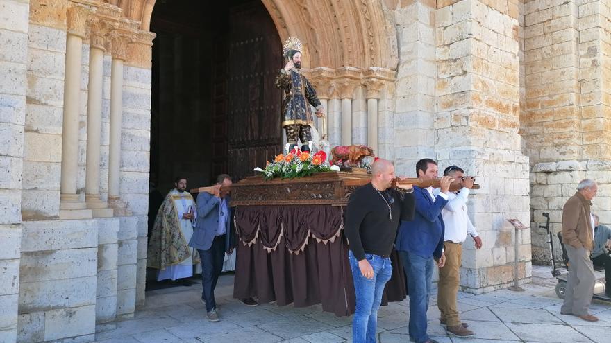 GALERÍA | Toro implora a San Isidro que llueva