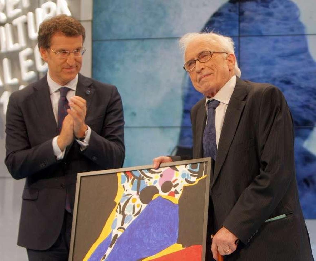 Neira Vilas reivindica el gallego en los Premios da Cultura