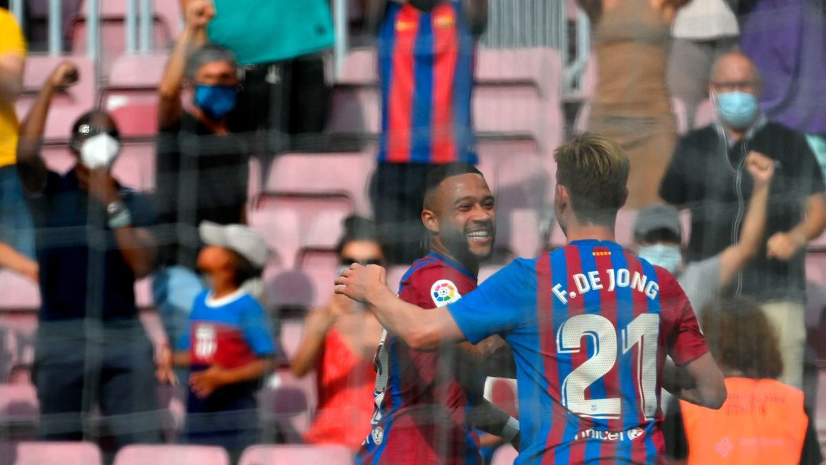 Depay y De Jong celebran el segundo tanto del Barça ante el Getafe