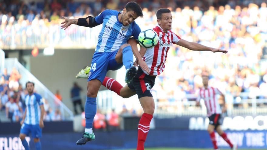 Recio, durante un lance del partido contra el Athletic.