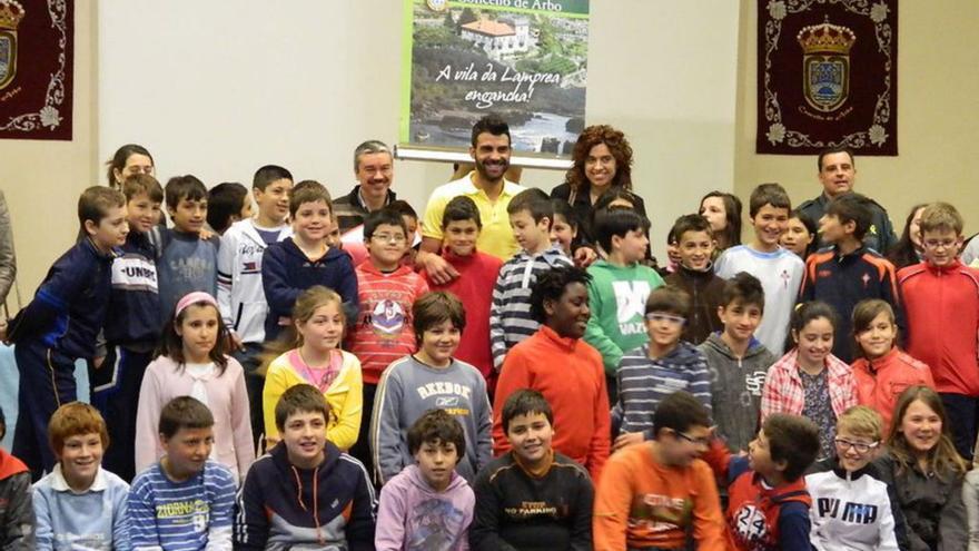 O concurso de carteis da «Lamprea» ábrese á cativada arbense